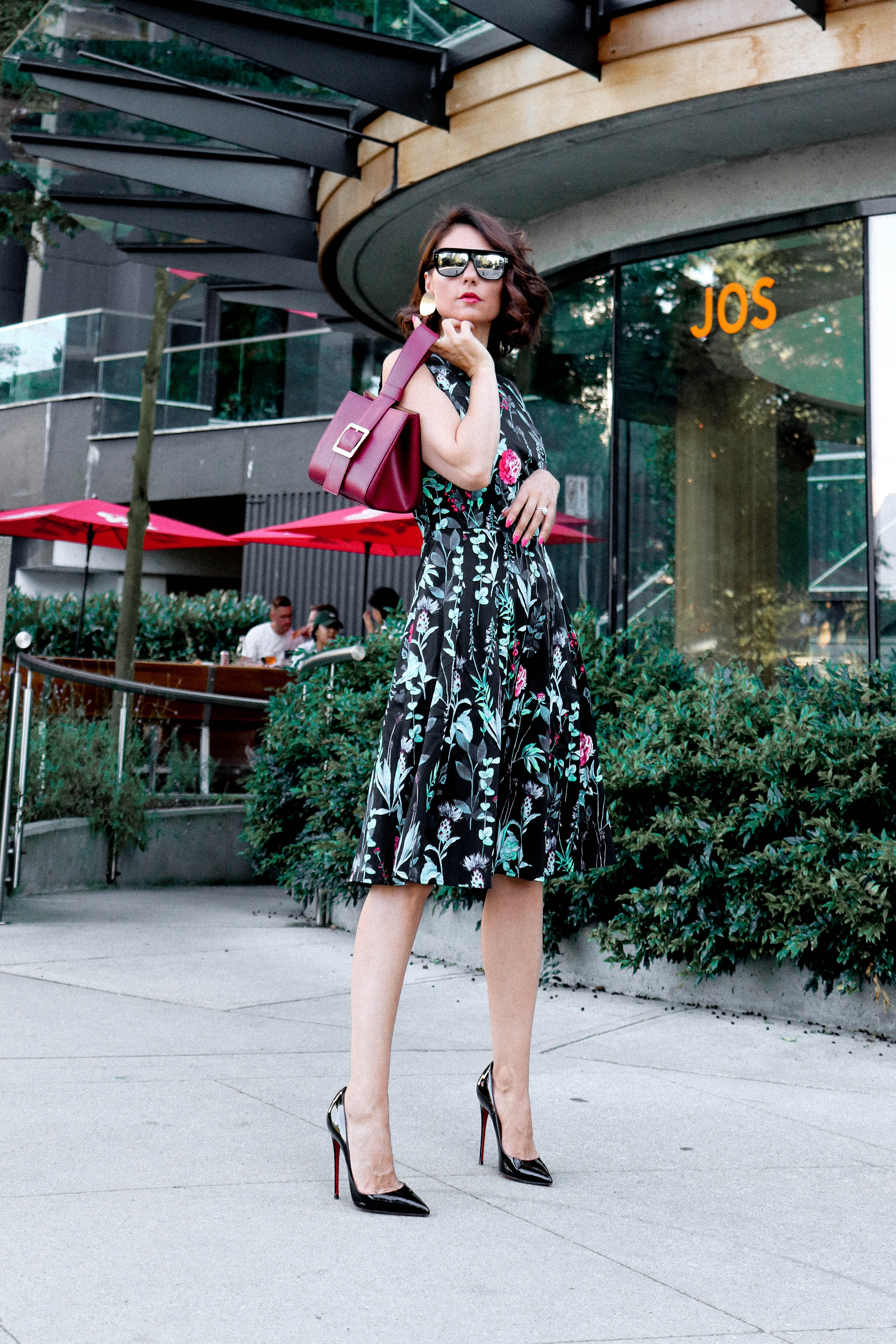 Ways to Style a Floral Summer Dress - Aurela - Fashionista