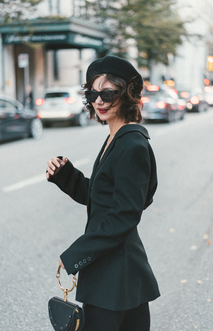 Audrey Hepburn inspired in all black - Aurela - Fashionista