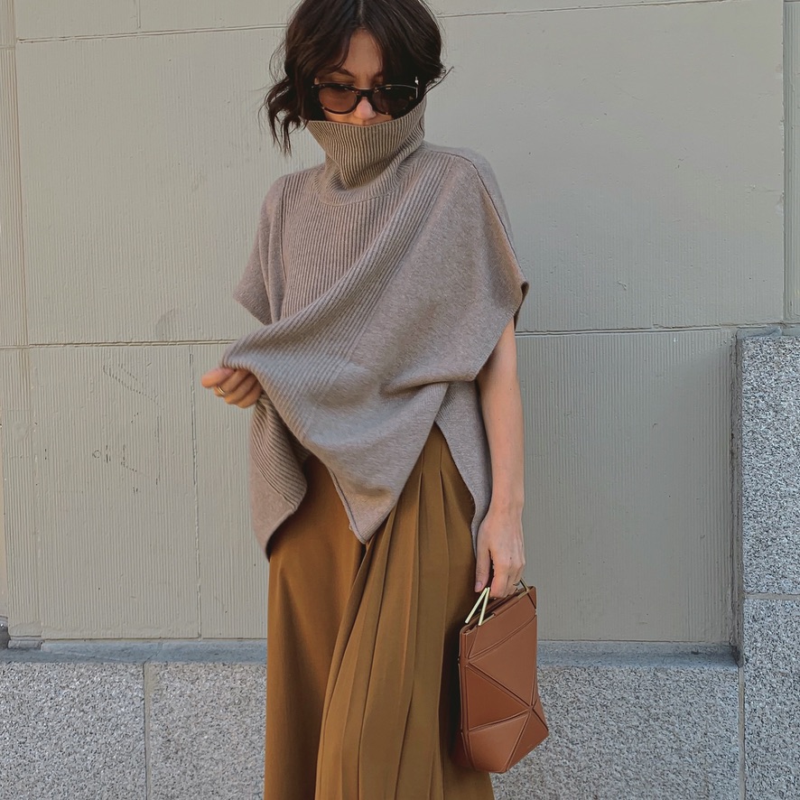 Shades of brown in the city - Aurela - Fashionista